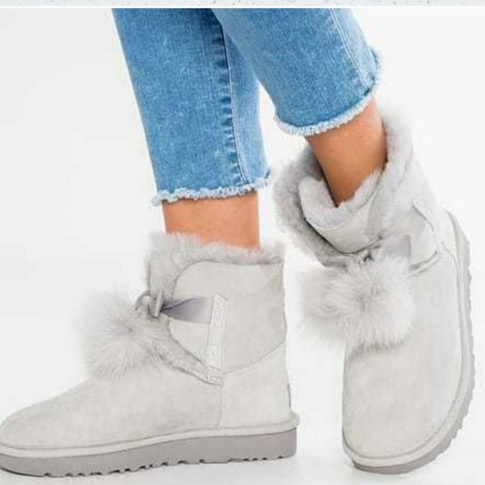 UGG K Gita Metallic Pull-On Boot - Silver - Picture 3 of 9